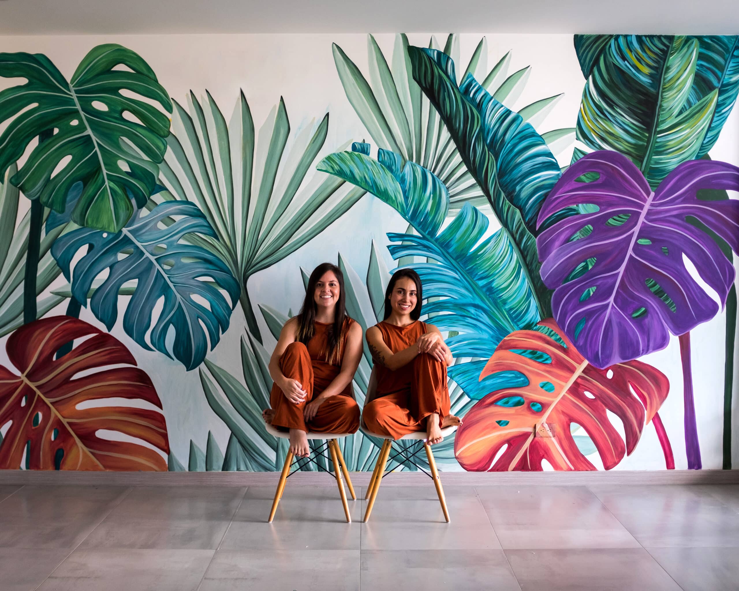 Mural hojas de colores