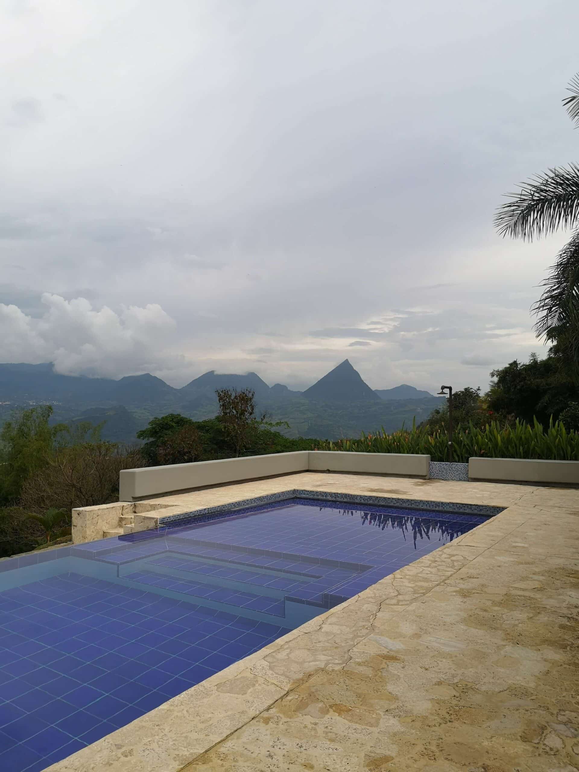 mural gabriel de las chicas que pintan